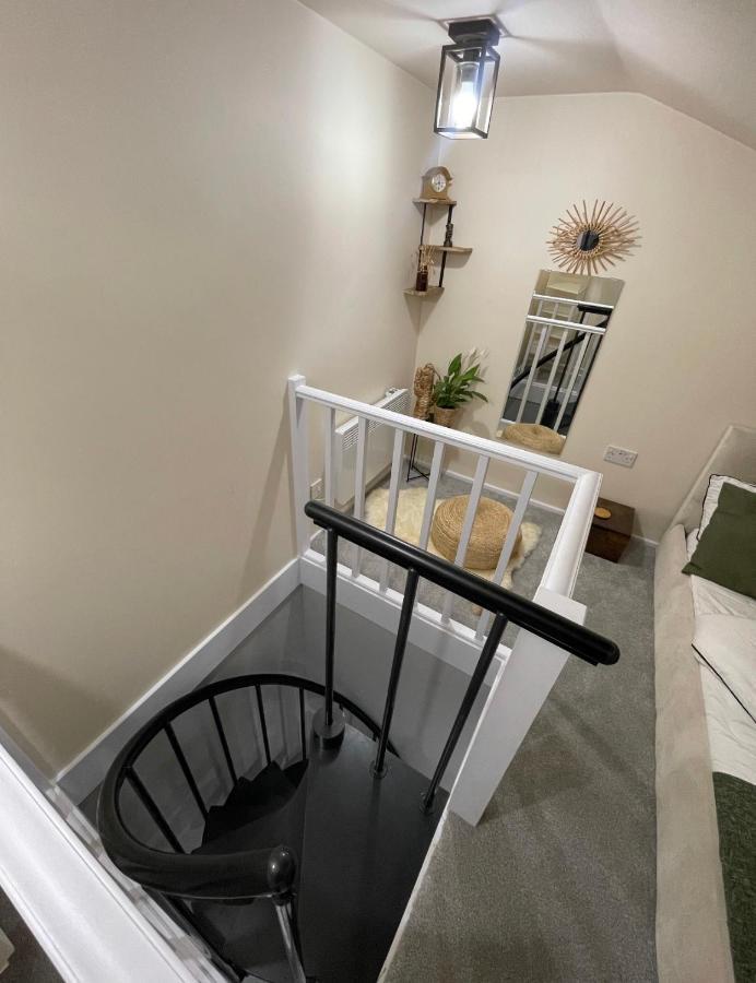 Unique Duplex Apartment Free Parking Free Wi-Fi 6 Minutes From Leeds City Centre Екстер'єр фото